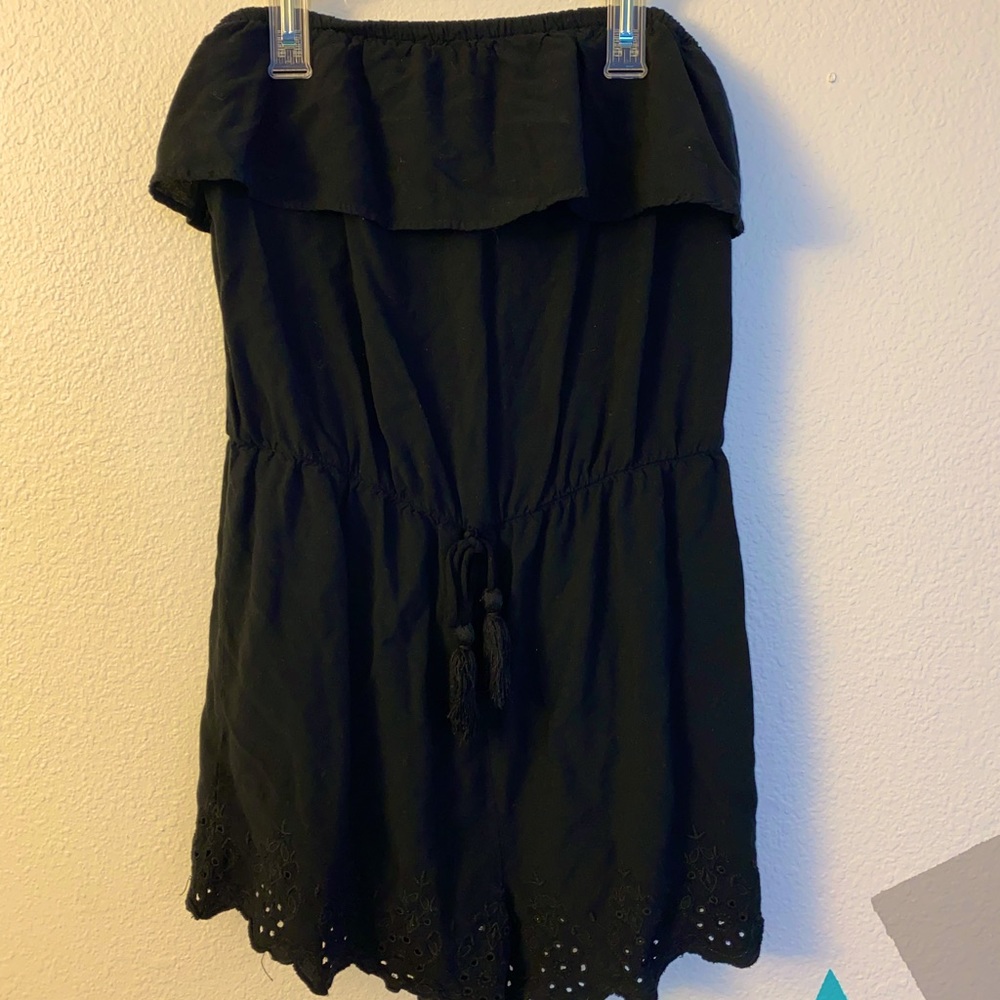 Mossimo strapless romper!!